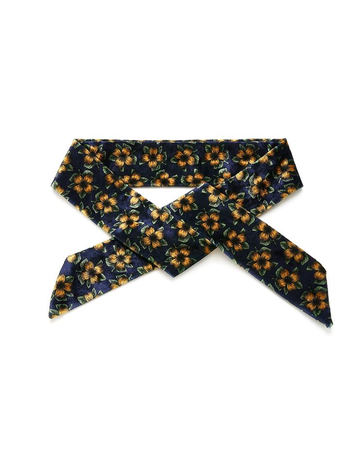Romwe Calico Print Velvet Skinny Scarf