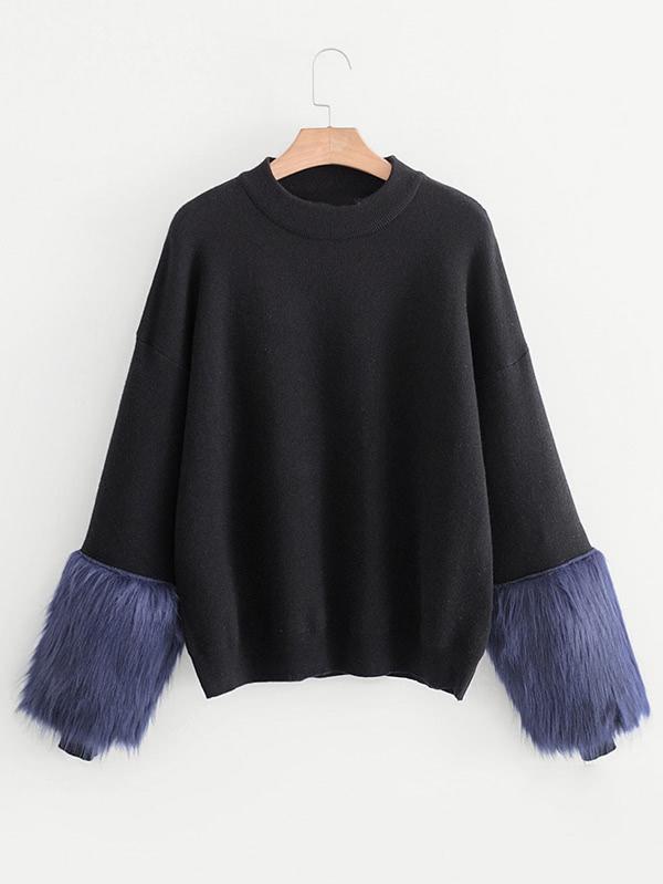 Romwe Contrast Faux Fur Cuff Oversized Knitwear