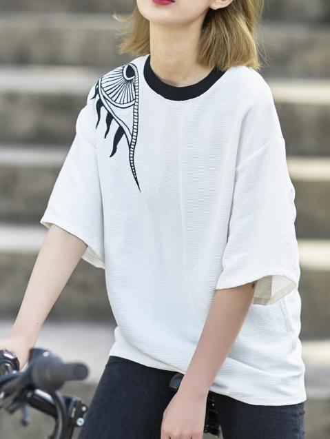 Romwe Contrast Neck Eye Print T-shirt