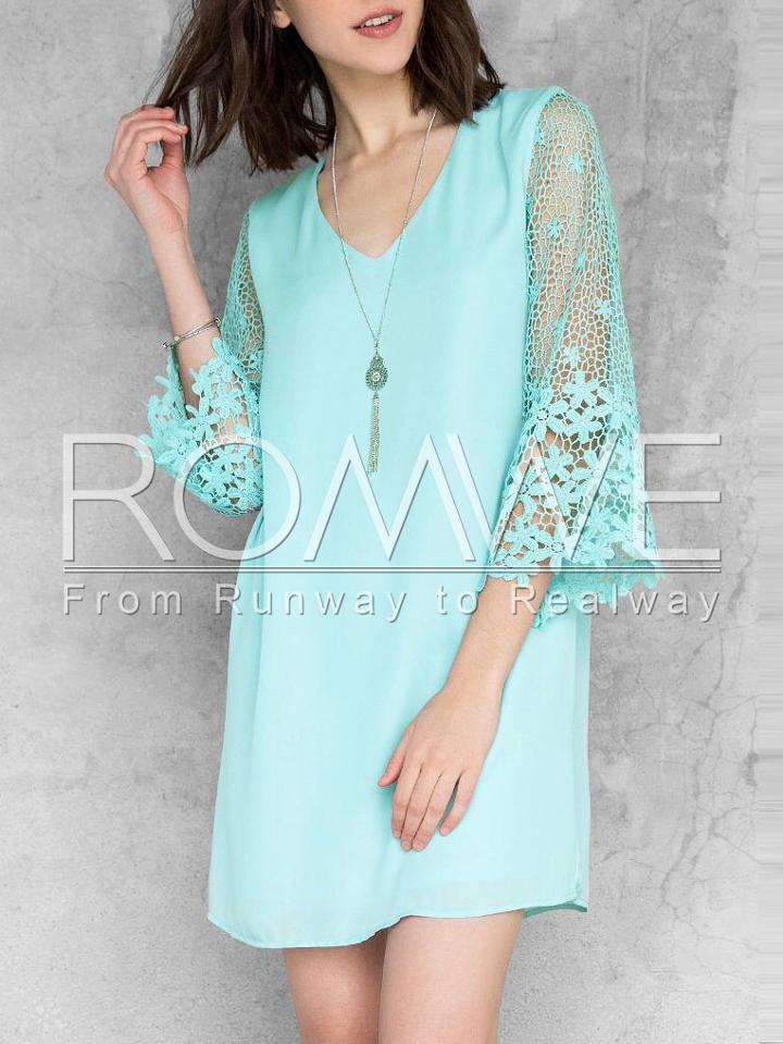 Romwe Green Hollow Crochet Bell Sleeve Keyhole Back Shift Dress