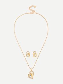 Romwe Hollow Heart Shaped Pendant Necklace & Stud Earring Set