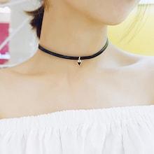 Romwe Triangle Charm Velvet Choker
