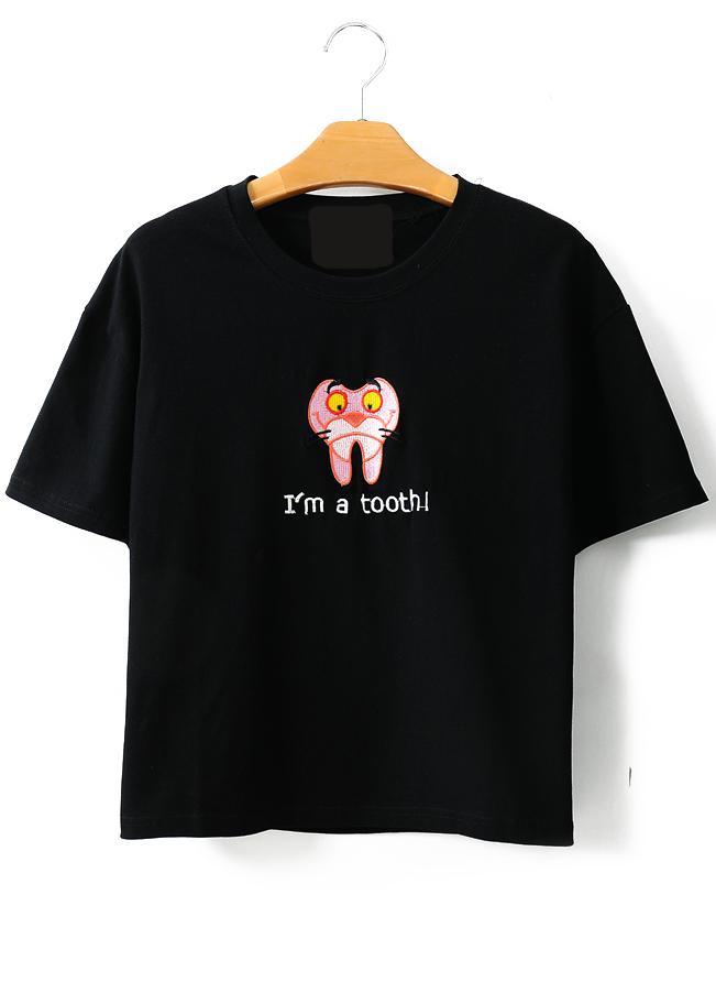 Romwe Cartoon Leopard Embroidered Crop Black T-shirt