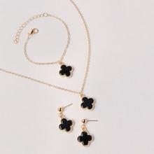 Romwe Clover Design Necklace & Earrings & Bracelet 4pack