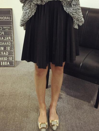 Romwe Zipper Pleated Black Skirt