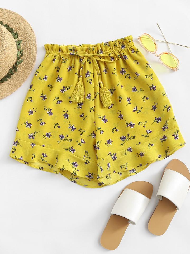 Romwe Ruffle Hem Calico Print Drawstring Shorts