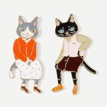 Romwe Cartoon Design Brooch Set 2pcs