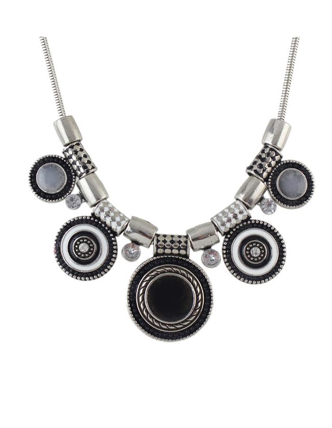 Romwe Black Beads Round Statement Necklace