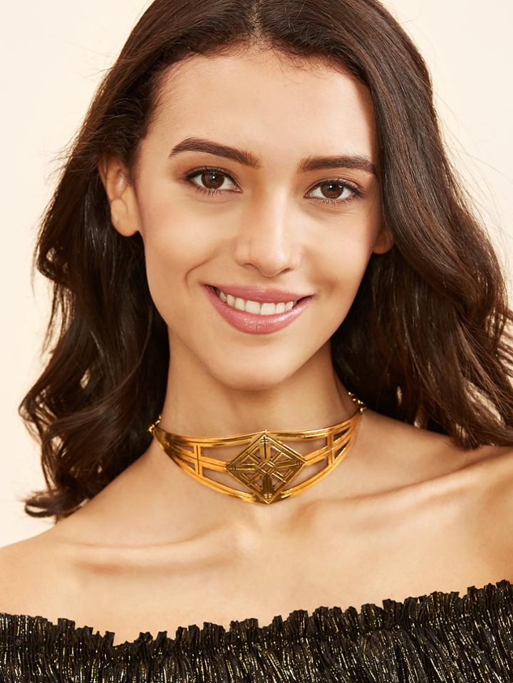 Romwe Gold Plated Geometric Hollow Out Choker Necklace