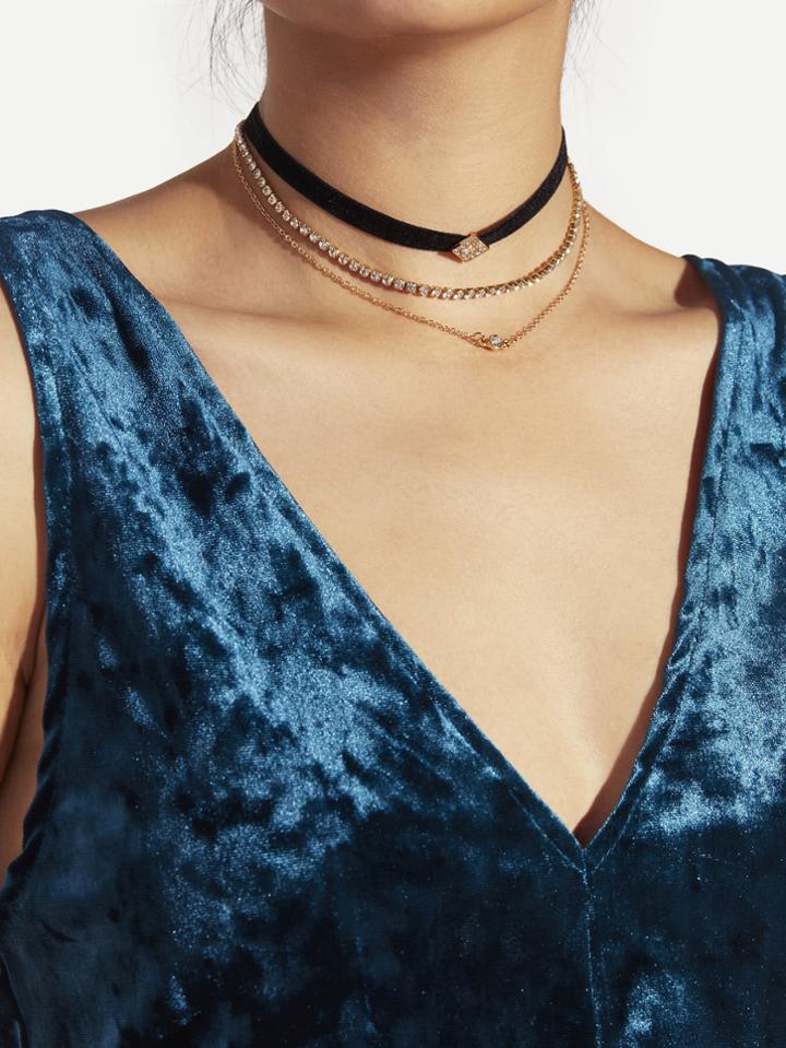 Romwe Rhinestone Decorated Choker Set