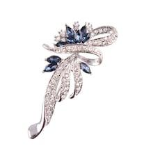 Romwe Two Tone Rhinestone Design Brooch