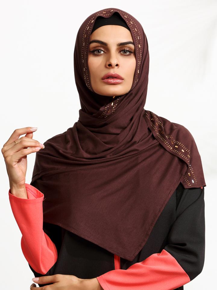Romwe Coffee Metal Trim Hijab Scarf