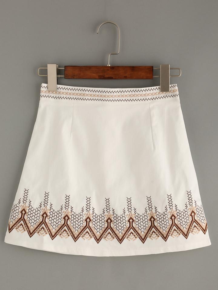 Romwe White Tribal Embroidery Skirt