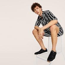 Romwe Guys Striped V-neck Top With Shorts