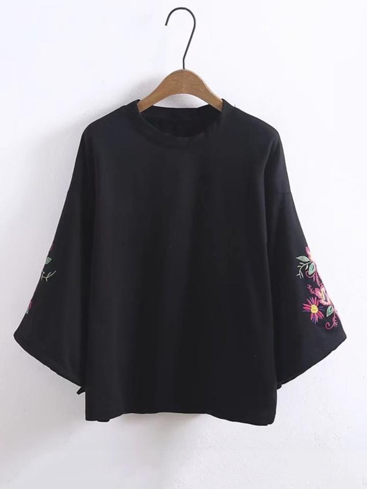 Romwe Embroidered Flower Wide Sleeve Sweatshirt