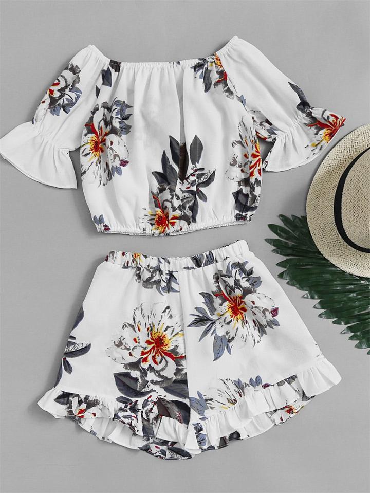 Romwe Bardot Florals Crop Top With Frill Hem Shorts