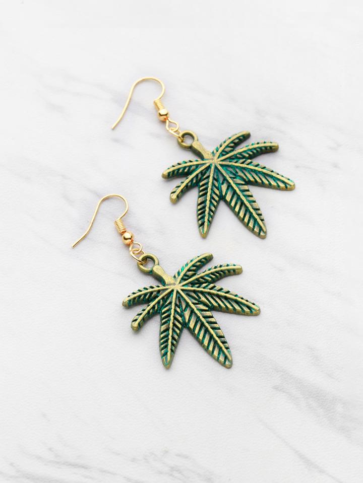 Romwe Palm Tree Shaped Earrings
