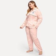Romwe Plus Giraffe Print Shirt & Pants Pj Set