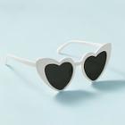 Romwe Heart Frame Tinted Lens Sunglasses