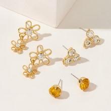 Romwe Double Flower Design Rhinestone Engraved Stud Earrings 3pairs