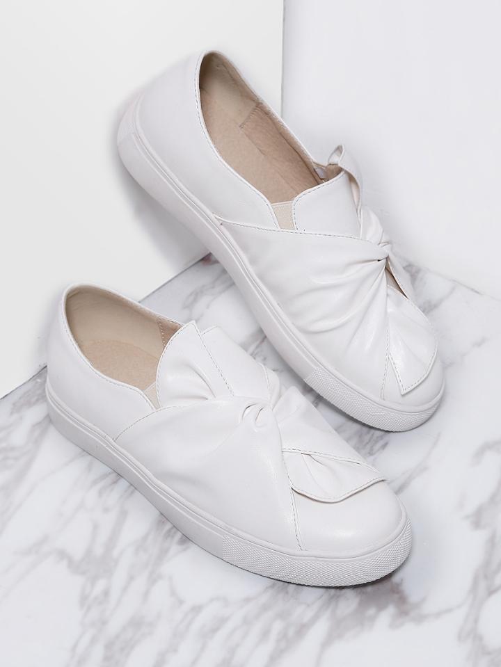 Romwe White Twisted Casual Pu Flats