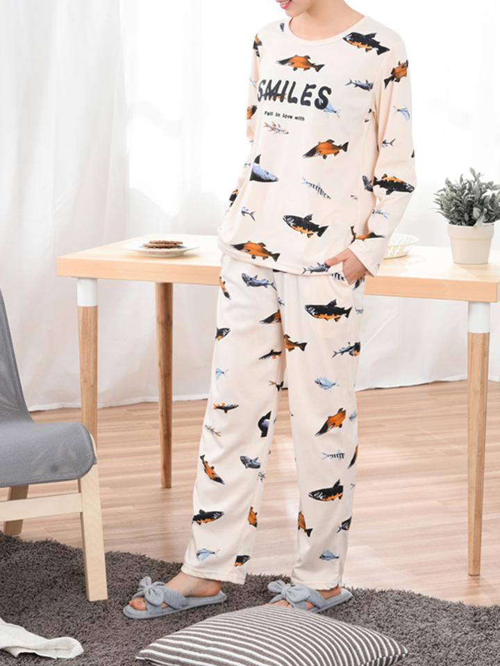 Romwe Fish Print Tee & Pants Pj Set