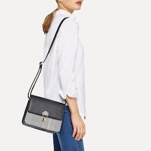 Romwe Contrast Houndstooth Flap Crossbody Bag