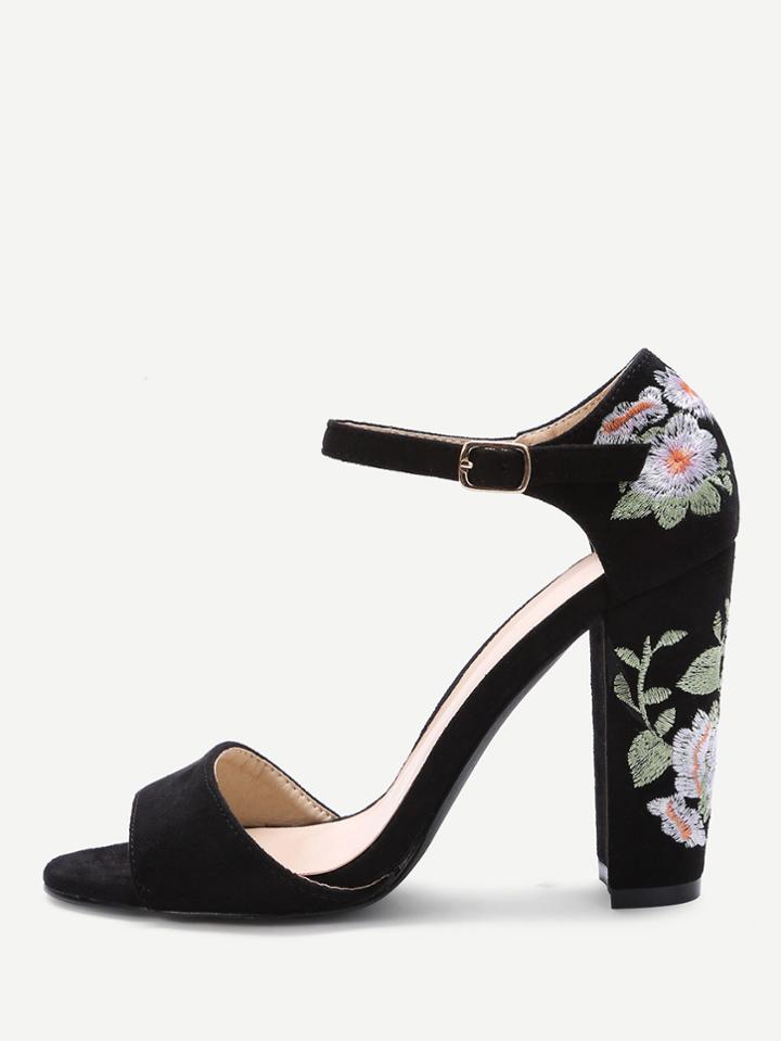 Romwe Black Flower Embroidery Chunky Heel Sandals