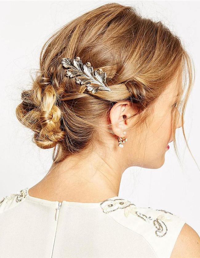 Romwe Gold Plated Leaf Shape Hair Clips