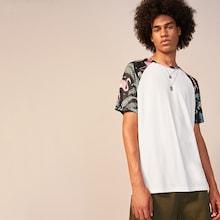 Romwe Guys Flamingo And Tropical Raglan Sleeve Tee