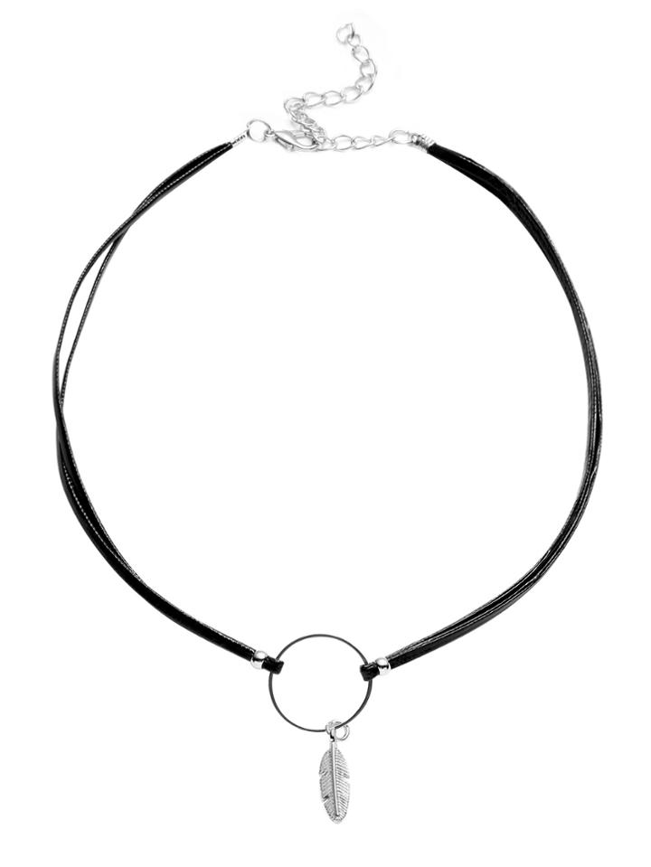 Romwe Black Leaf Pendant Ring Detail Choker