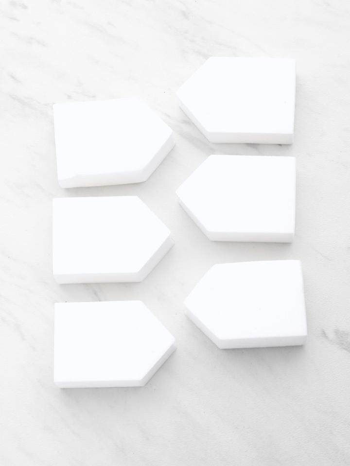 Romwe Arrow Shaped Powder Puff 6pcs