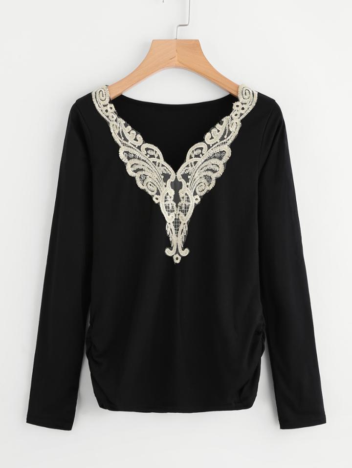 Romwe Contrast Embroidery Applique Shirred Side T-shirt