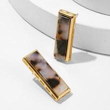 Romwe Tortoiseshell Pattern Bar Stud Earrings 1pair