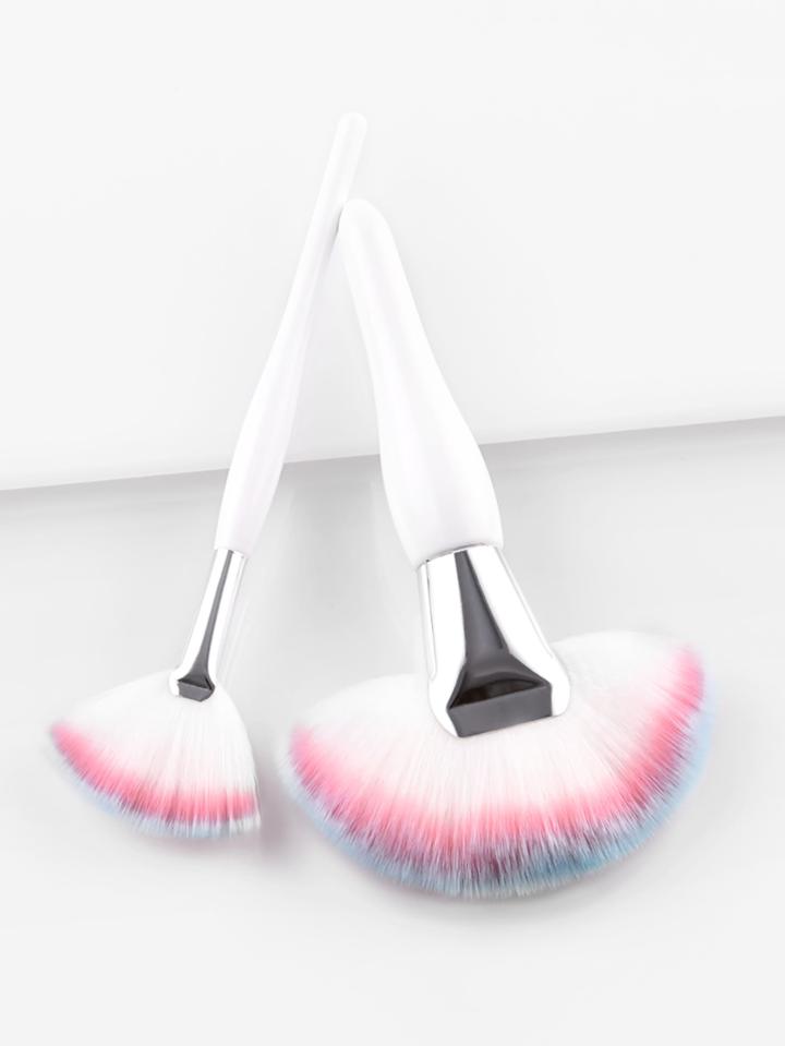 Romwe Fan Shaped Makeup Brush 2pcs