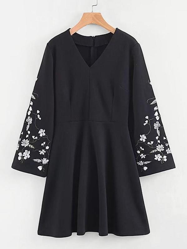 Romwe Embroidery Sleeve V Cut Dress