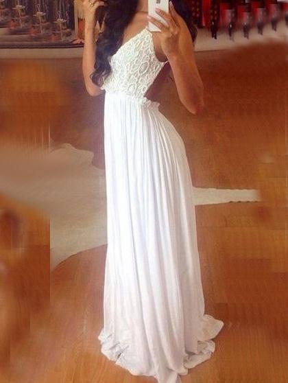 Romwe V-neck Backless Crochet Cami Dress