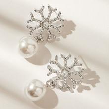 Romwe Rhinestone & Pearl Decor Snowflake Drop Earrings 1pair