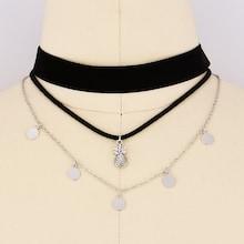 Romwe Flat Disc Decorated Layered Choker