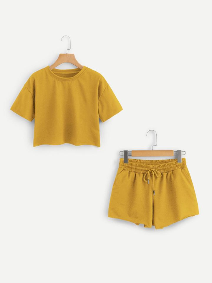 Romwe Round Neck Basic Tee With Ruffle Waist Shorts