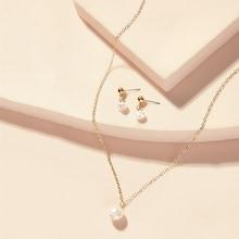 Romwe Faux Pearl Pendant Necklace & Drop Earrings 3pcs