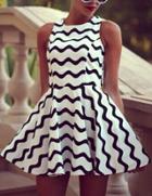 Romwe White Sleeveless Zigzag Print Flare Dress