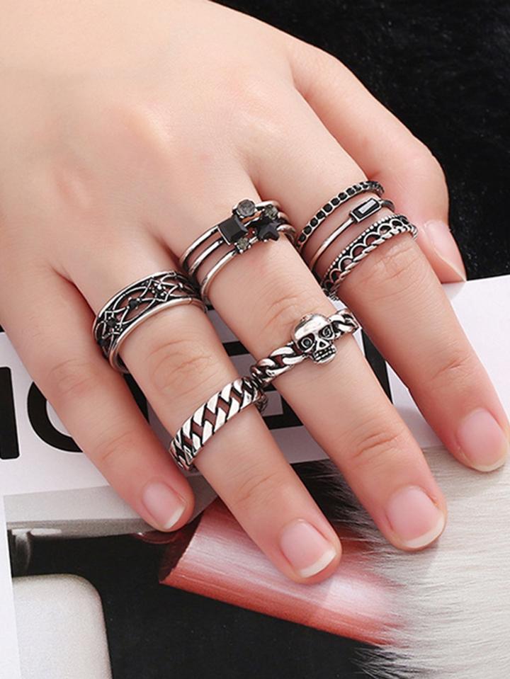 Romwe Skeleton Detail Ring Set 5pcs