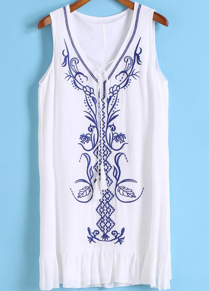 Romwe V Neck Embroidered Pleated Dress