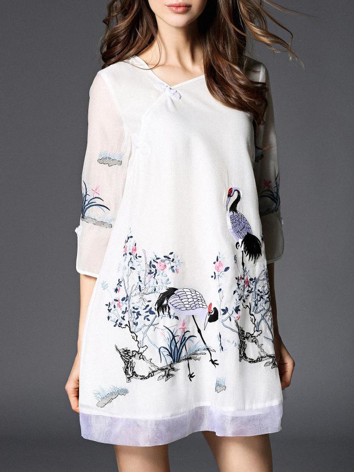 Romwe White Crane Embroidered Shift Dress