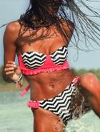 Romwe Wave Pattern Ruffle Hem Bikini Top With Bottom