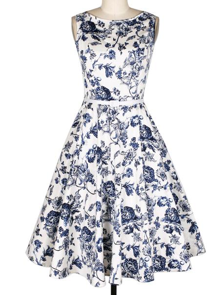 Romwe Vintage Print Flare Dress With Belt