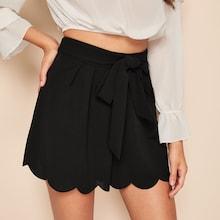 Romwe Bow Tie Waist Scallop Edge Shorts