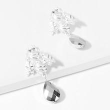 Romwe Bee Shaped Metal Drop Earrings