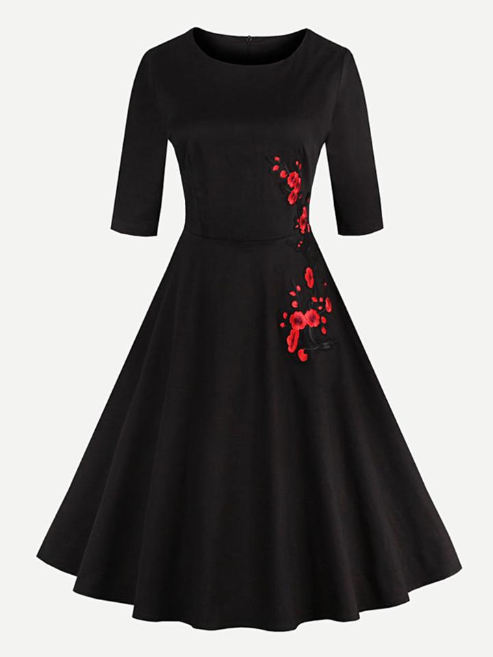 Romwe Embroidered Applique Circle Dress